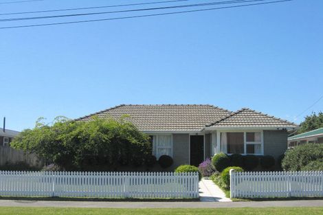 Photo of property in 32 Armitage Street, Bishopdale, Christchurch, 8053