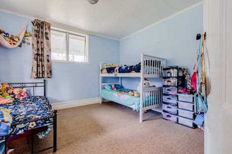 Photo of property in 37 Newman Road, Eketahuna, 4900