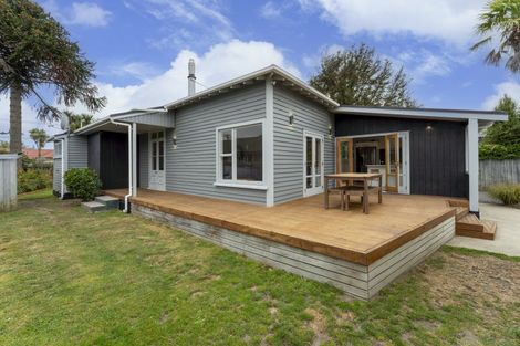 Photo of property in 22 Wyon Street, Linwood, Christchurch, 8062