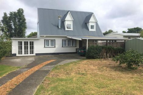 Photo of property in 1 River Road, Te Atatu Peninsula, Auckland, 0610