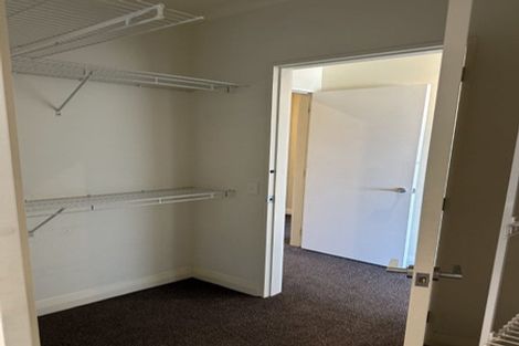 Photo of property in 20 Cameron Street, Kaiwharawhara, Wellington, 6035