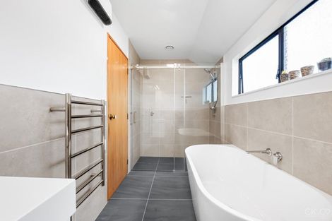 Photo of property in 2/88 Hautana Street, Woburn, Lower Hutt, 5010