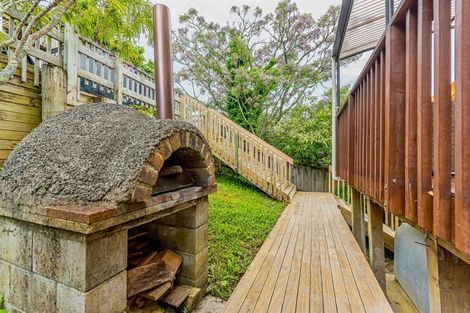 Photo of property in 10a Yule Place, Massey, Auckland, 0614