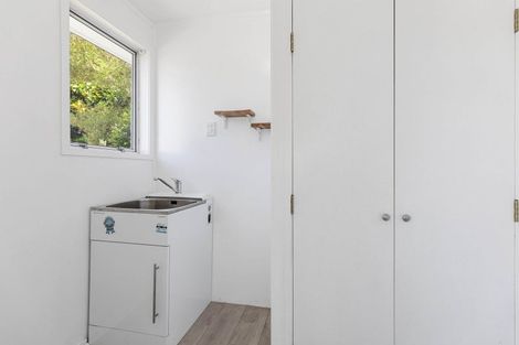 Photo of property in 24 Richmond Avenue, Richmond Heights, Taupo, 3330