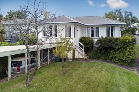 Photo of property in 8 Coniston Avenue, Te Atatu South, Auckland, 0610