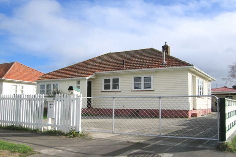 Photo of property in 83 Rangiora Avenue, Roslyn, Palmerston North, 4414