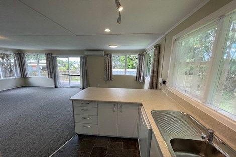 Photo of property in 1102 Kaipara Coast Highway, Kaukapakapa, 0873