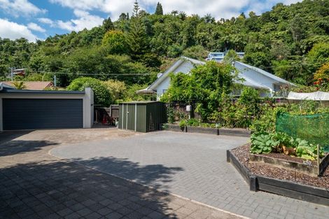 Photo of property in 3 Millar Road, Lake Okareka, Rotorua, 3076