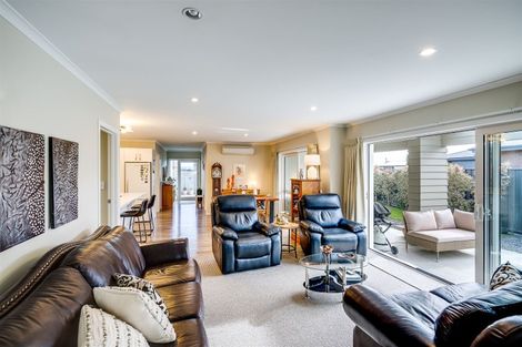 Photo of property in 4 Waitaha Place, Clive, 4102