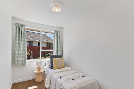 Photo of property in 2/170 Sawyers Arms Road, Bishopdale, Christchurch, 8053