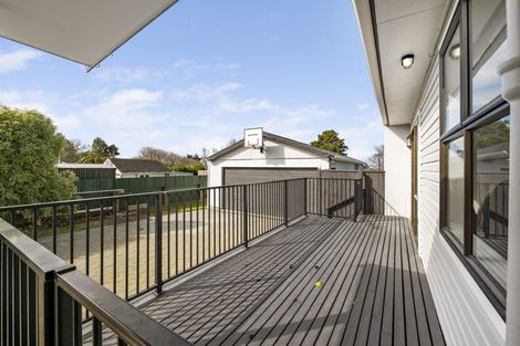 Photo of property in 16 Douglas Street, Hawera, 4610