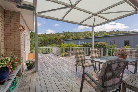 Photo of property in 16 Ohuka Place, Whitianga, 3510