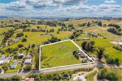 Photo of property in 36 Tamumu Road, Waipawa, 4210