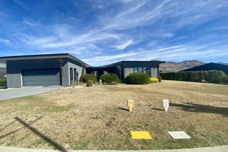 Photo of property in 6 Clutha Place, Wanaka, 9305