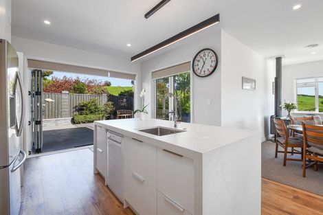 Photo of property in 10 Matipo Avenue, Pomare, Rotorua, 3015