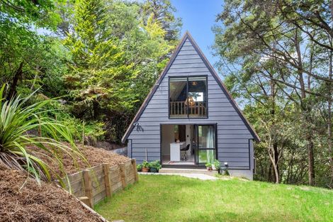 Photo of property in 1101 Dyers Pass Road, Governors Bay, Lyttelton, 8971