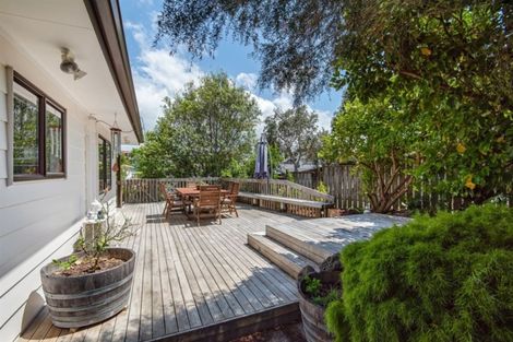 Photo of property in 4 Mona Vale, West Harbour, Auckland, 0618