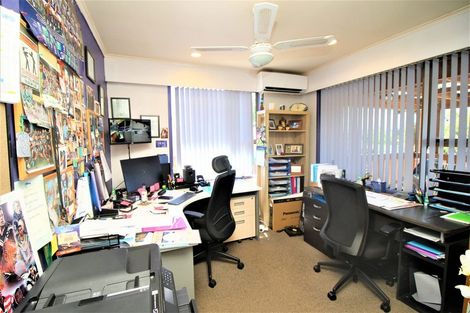 Photo of property in 5 Claridge Street, Glen Eden, Auckland, 0602