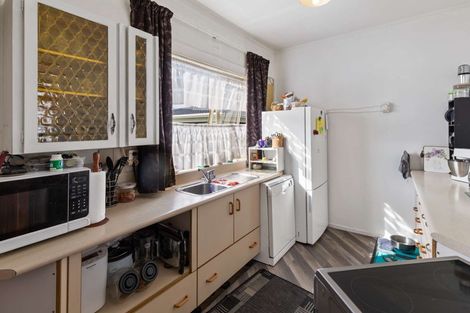 Photo of property in 18 Cook Street, Foxton, 4814