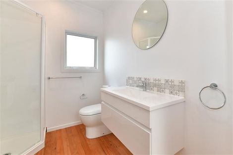 Photo of property in 11 Rata Road, Stanmore Bay, Whangaparaoa, 0932