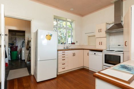 Photo of property in 8 Taranaki Street, Picton, 7220