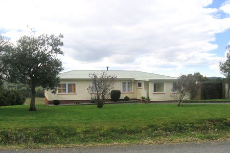 Photo of property in 30 Mountain View Road, Hikurangi, 0114