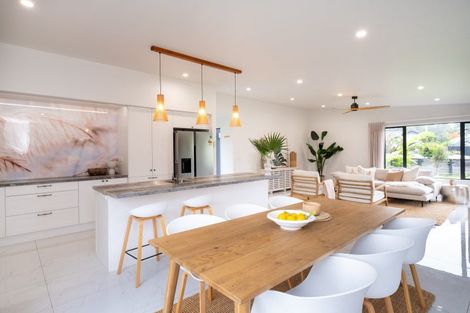 Photo of property in 19 Read Crescent, Clive, 4102