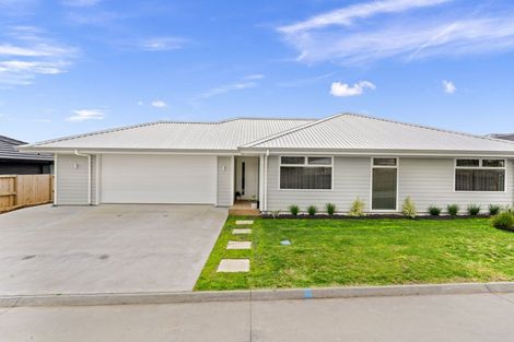 Photo of property in 23a Crepe Myrtle Street, Glenbervie, 0173