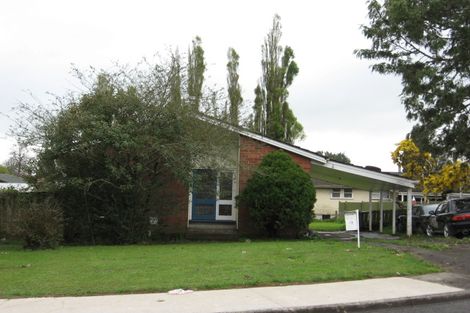 Photo of property in 19 Fulmen Place, Red Hill, Papakura, 2110