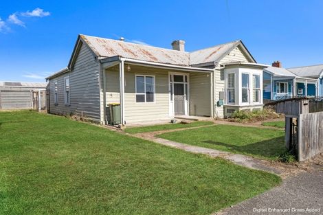Photo of property in 16 Argyle Street, Balclutha, 9230