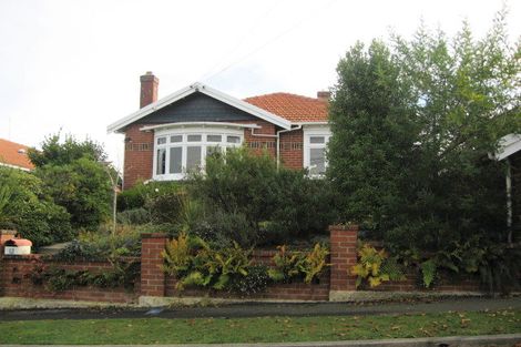 Photo of property in 23 Grandview Crescent, Opoho, Dunedin, 9010