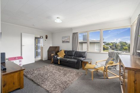 Photo of property in 16 Anakiwa Street, Kelvin Grove, Palmerston North, 4414