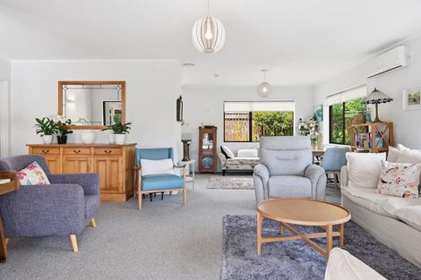 Photo of property in 38 Ngatai Road, Otumoetai, Tauranga, 3110