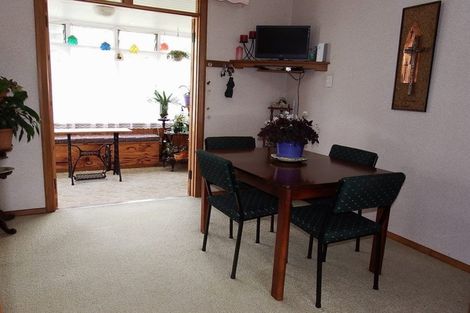 Photo of property in 30 Hamlet Street, Stratford, 4332