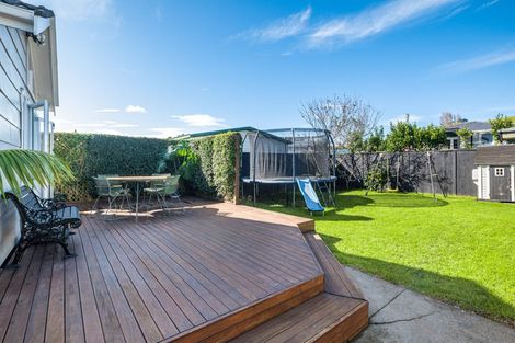 Photo of property in 10 Dalry Place, Mangere Bridge, Auckland, 2022