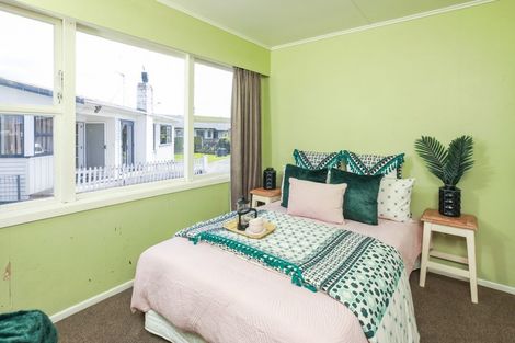 Photo of property in 12 Sunnyside Road, Nawton, Hamilton, 3200