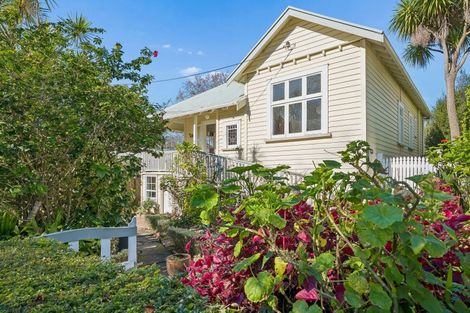 Photo of property in 5 Allenby Avenue, Devonport, Auckland, 0624