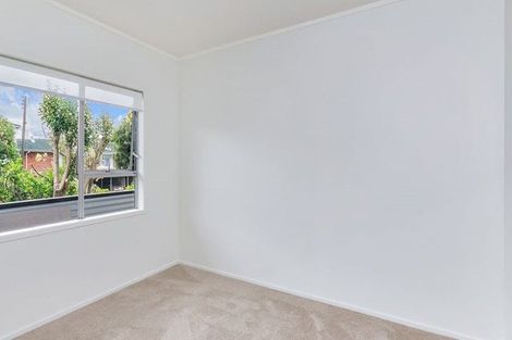 Photo of property in 10/11 Kingsway Avenue, Sandringham, Auckland, 1025