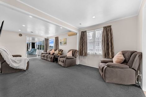 Photo of property in 9 Mcentee Street, Papakura, 2110