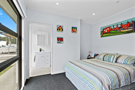 Photo of property in 59 Blue Bell Parade, Omaha, 0986