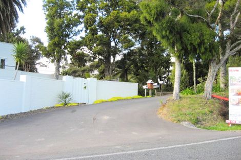 Photo of property in 264 Forest Hill Road, Waiatarua, Auckland, 0612