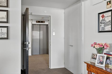Photo of property in Gloucester Towers, 15/28 Gloucester Street, Christchurch Central, Christchurch, 8013