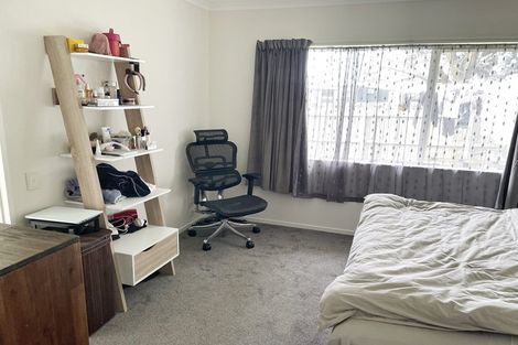 Photo of property in 1/22 Montilla Place, Manurewa, Auckland, 2102