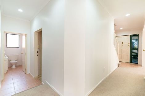 Photo of property in 30 Limerick Place, Dannemora, Auckland, 2016