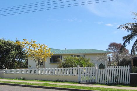 Photo of property in 46 Govett Avenue, Frankleigh Park, New Plymouth, 4310