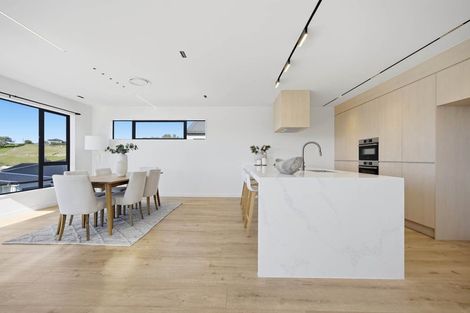 Photo of property in 57 Matangi View Drive, Orewa, 0931
