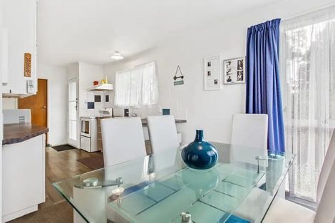 Photo of property in 5 Joshua Place, Weymouth, Auckland, 2103
