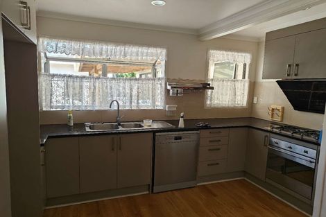 Photo of property in 66 Kaipatiki Road, Glenfield, Auckland, 0629