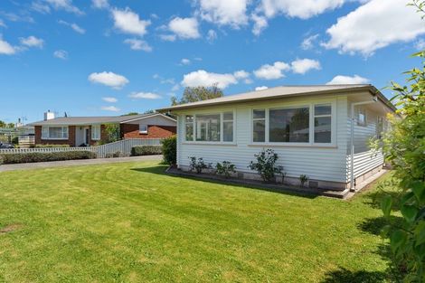 Photo of property in 14 Anglesey Place, Awapuni, Palmerston North, 4412