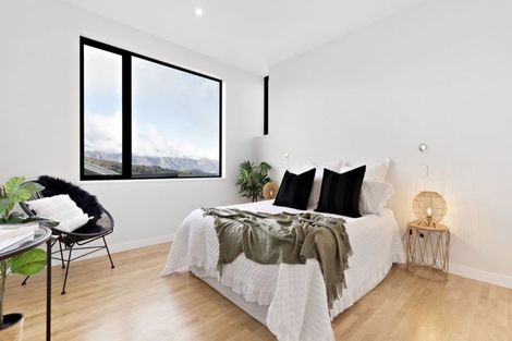Photo of property in 5 Lancewood Lane, Queenstown, 9300